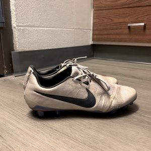 NIKE Phantom Venom Elite Cleats!
